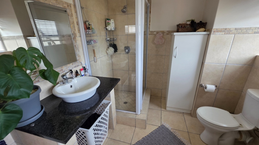 3 Bedroom Property for Sale in Island View Western Cape